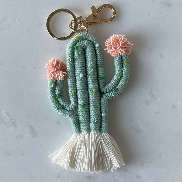 ❗️LAST ONE❗️Boho Cactus Keychain - Picture 9 of 9
